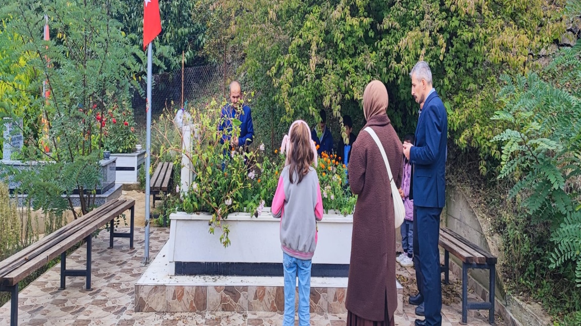 Şehit  Uzman Çavuş Taşkın TEMEL 'in babası Mehmet TEMEL'i ziyaret gerçekleştirldi.